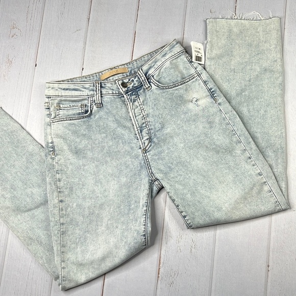 NWT - Joe's Jeans - Mid Rise Slim Boyfriend - Size 27 - Picture 1 of 6